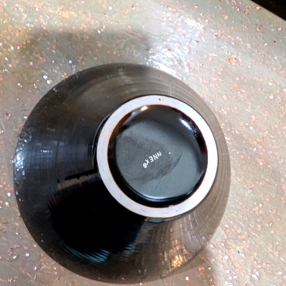 Gorgeous ceramic bowl - Picture 4 of 5